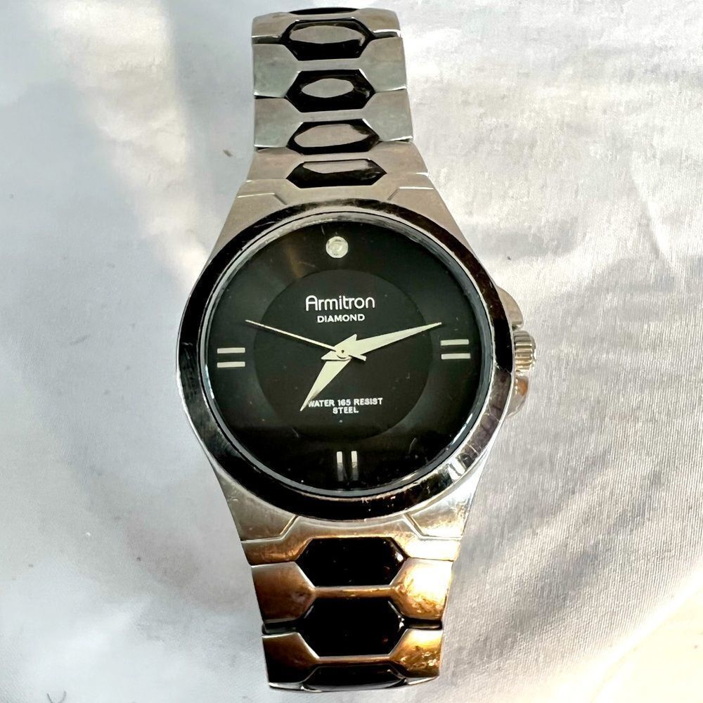 MENS AMITRON DIAMOND WATCH